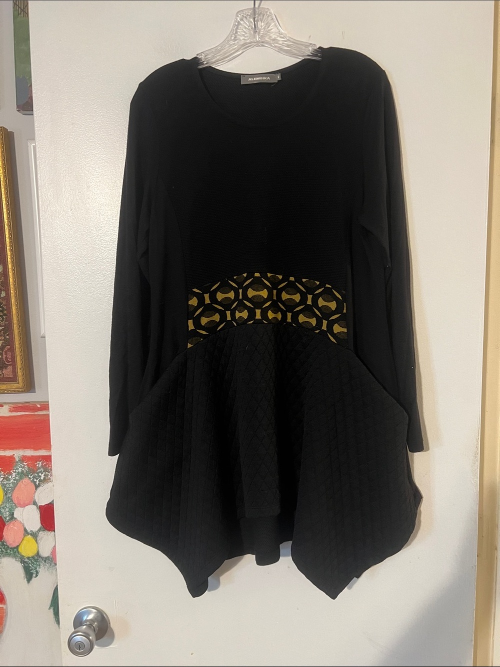 Alembika black/tan multiple texture tunic.Front handkerchief hem. Alembika size2